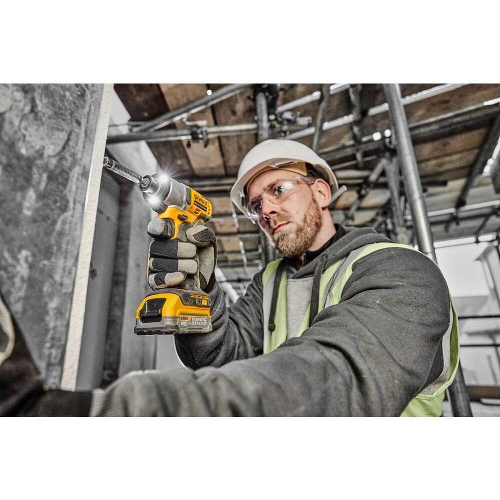 DeWalt 18V XR Impact Driver Kit image 3