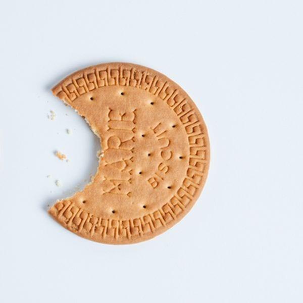 Bakers Blue Label Marie Biscuits 200g image 2